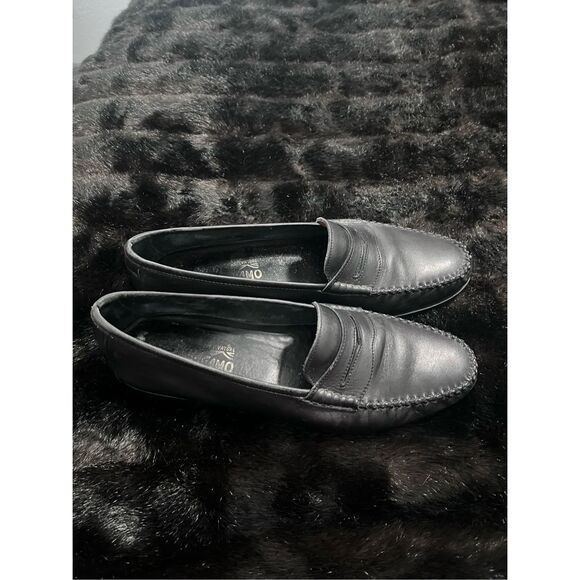 Salvatore Ferragamo Ponza” black calf slip on penny loafers  display picture 3